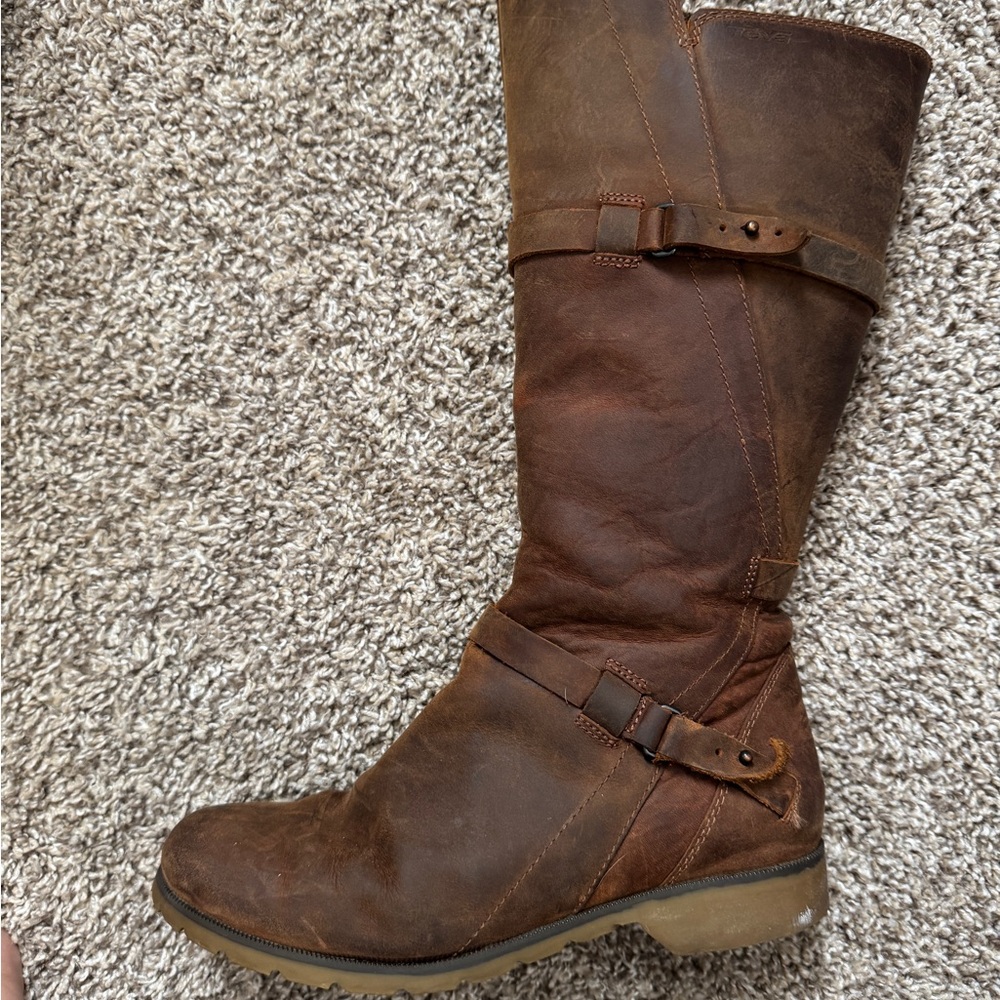 Teva De La Vina Brown Leather Boots - Picture 2 of 8